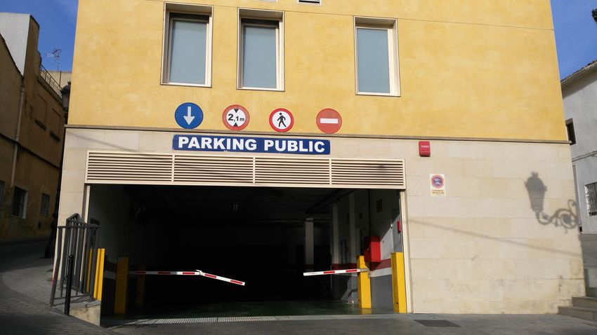 L'Ajuntament realitzar obres de condicionament de l'aparcament pblic de l'edifici consistorial