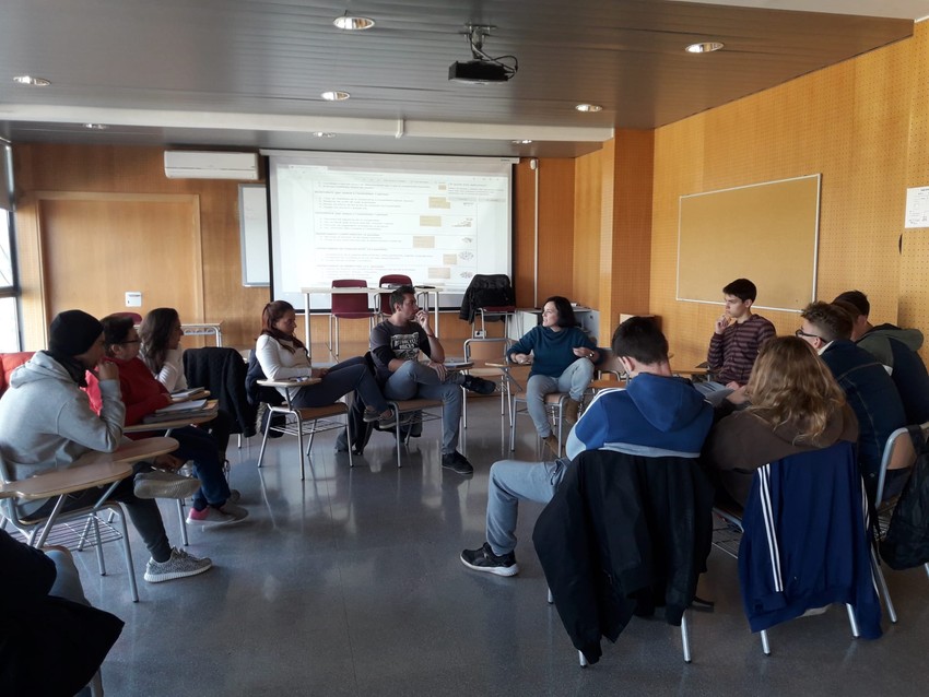 El ayuntamiento de Riba-roja de T�ria apoya la formaci�n emprendedora en el IES El Quint