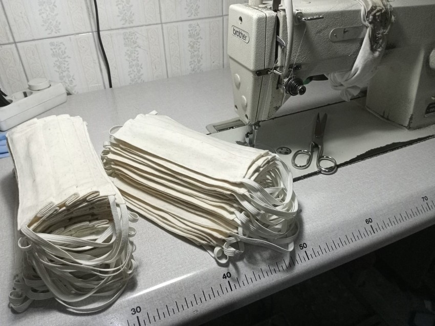 Noventa voluntarias concluyen la confecci�n de 45.000 mascarillas para la poblaci�n de Riba-roja