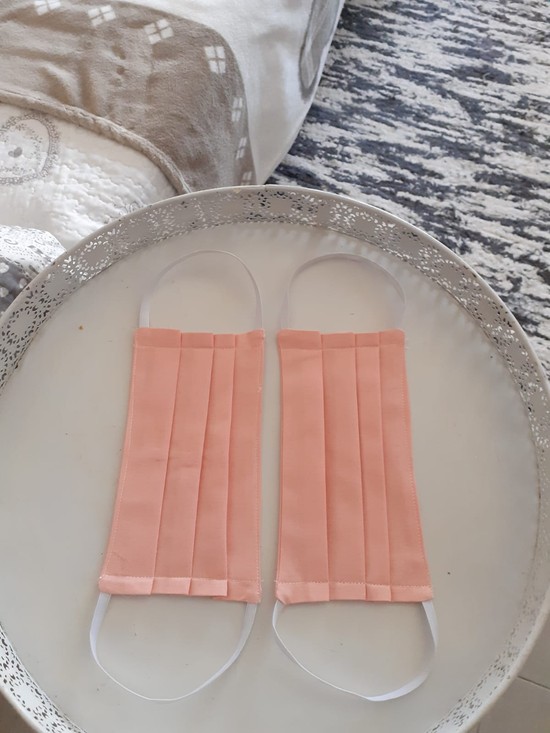 Noventa voluntarias concluyen la confecci�n de 45.000 mascarillas para la poblaci�n de Riba-roja