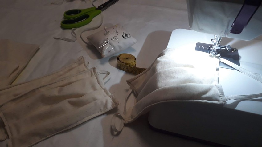 Noventa voluntarias concluyen la confecci�n de 45.000 mascarillas para la poblaci�n de Riba-roja