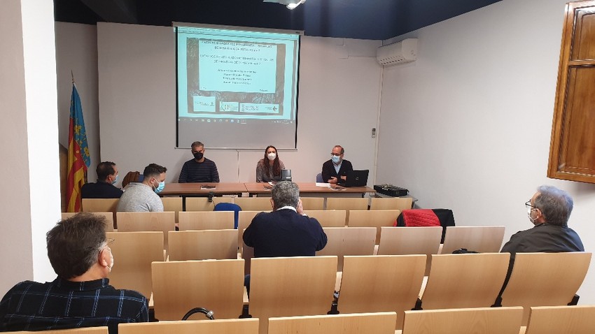 Riba-roja presenta su segunda publicaci�n sobre arbolado monumental y singular