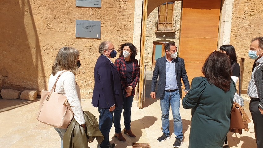 Riba-roja recupera la torre �rab del segle XI com a atractiu tur�stic i retorna l'esplendor al seu entorn