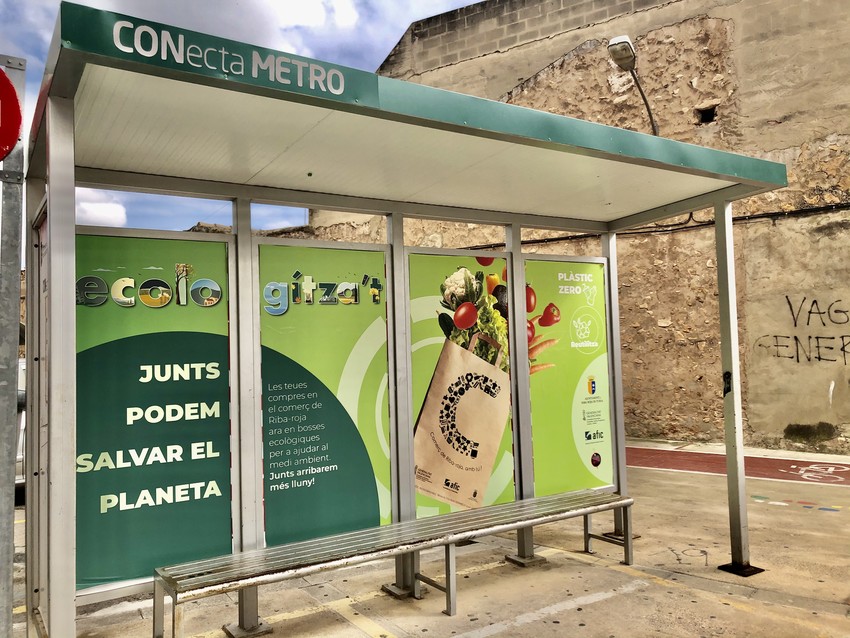 Riba-roja posa en marxa la campanya 'Ecologíza't' per a reduir l'ús de plàstic en els comerços locals
