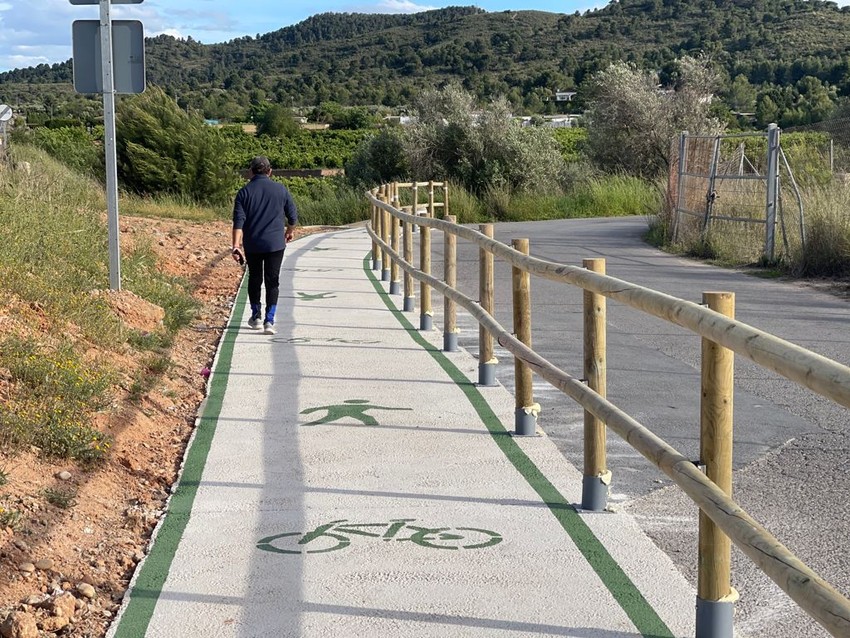 El ple de Riba-roja s'adhereix a la Xarxa de Ciutats que Caminen per a reivindicar la seua aposta per la mobilitat per als vianants que afavoreix el respecte al medi ambient