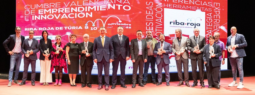 Riba-roja inaugura la Cimera Valenciana d'Emprenedoria amb el reconeixement a les seues empreses pimes i comerç locals