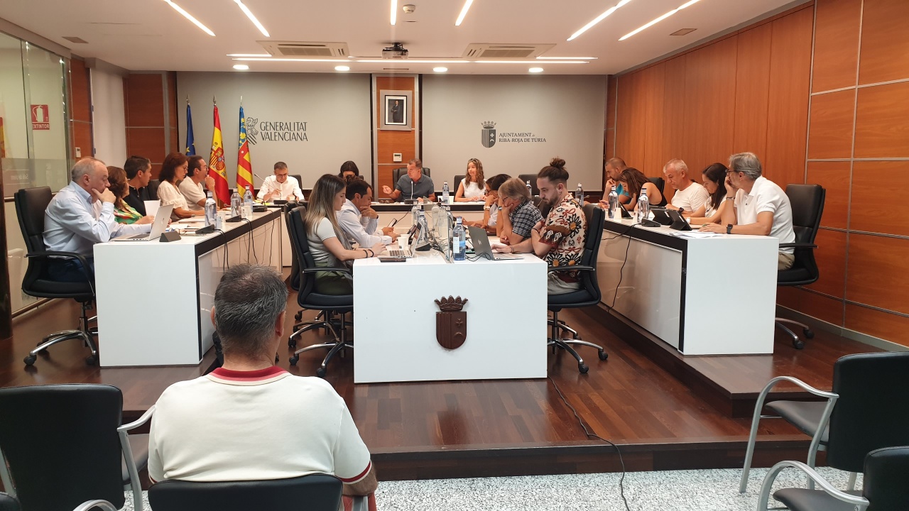 El Pleno del Ayuntamiento de Riba-roja celebra la sesin extraordinaria de organizacin municipal para los prximos cuatro aos