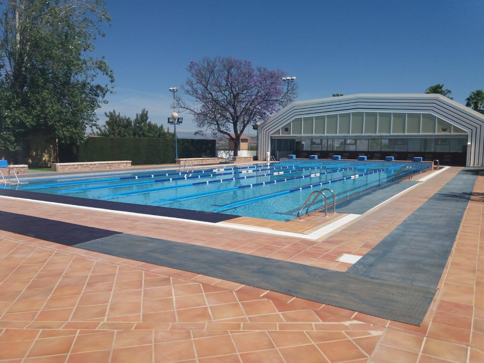Riba-roja de T�ria aprova l'entrada gratu�ta a la piscina municipal davant l'onada de calor d'aquesta setmana fins a completar l'aforament de recinte