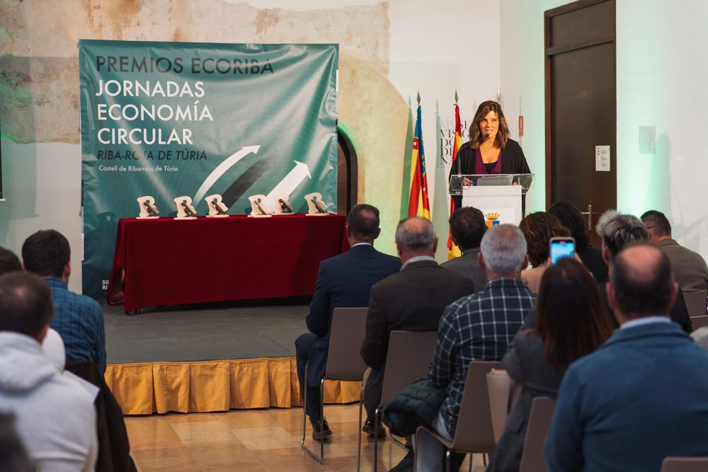 Riba-roja premia a les entitats que han destacat per les seues iniciatives mediambientals
