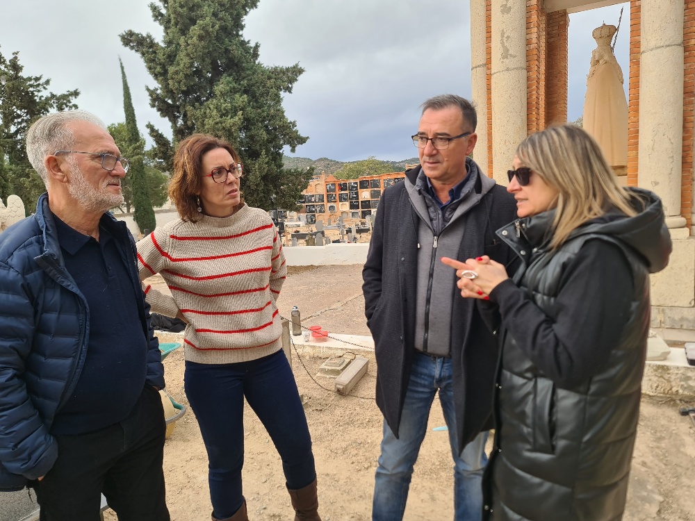 Els treballs d'exhumaci en el Cementeri de Villar obrin una nova via per a localitzar les restes dels vens de Riba-roja represaliats en la Guerra Civil