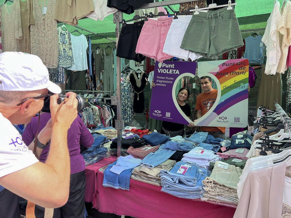 Galer�a imatges Punt Arc de Sant Mart� Mercat ambulant 13-05-2024