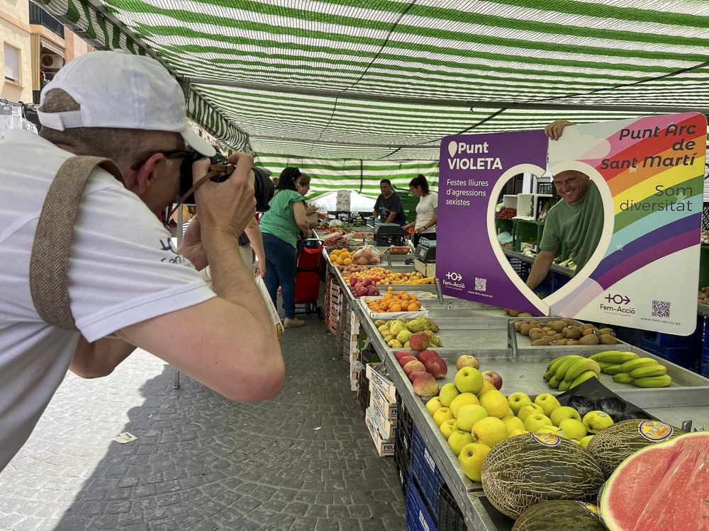 Galer�a imatges Punt Arc de Sant Mart� Mercat ambulant 13-05-2024