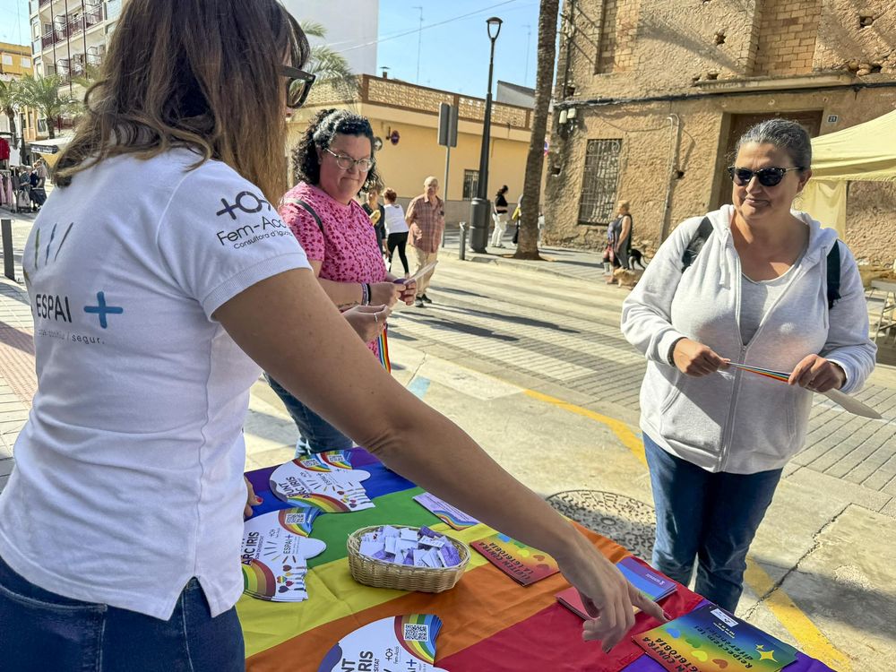 Galer�a imatges Punt Arc de Sant Mart� Mercat ambulant 13-05-2024