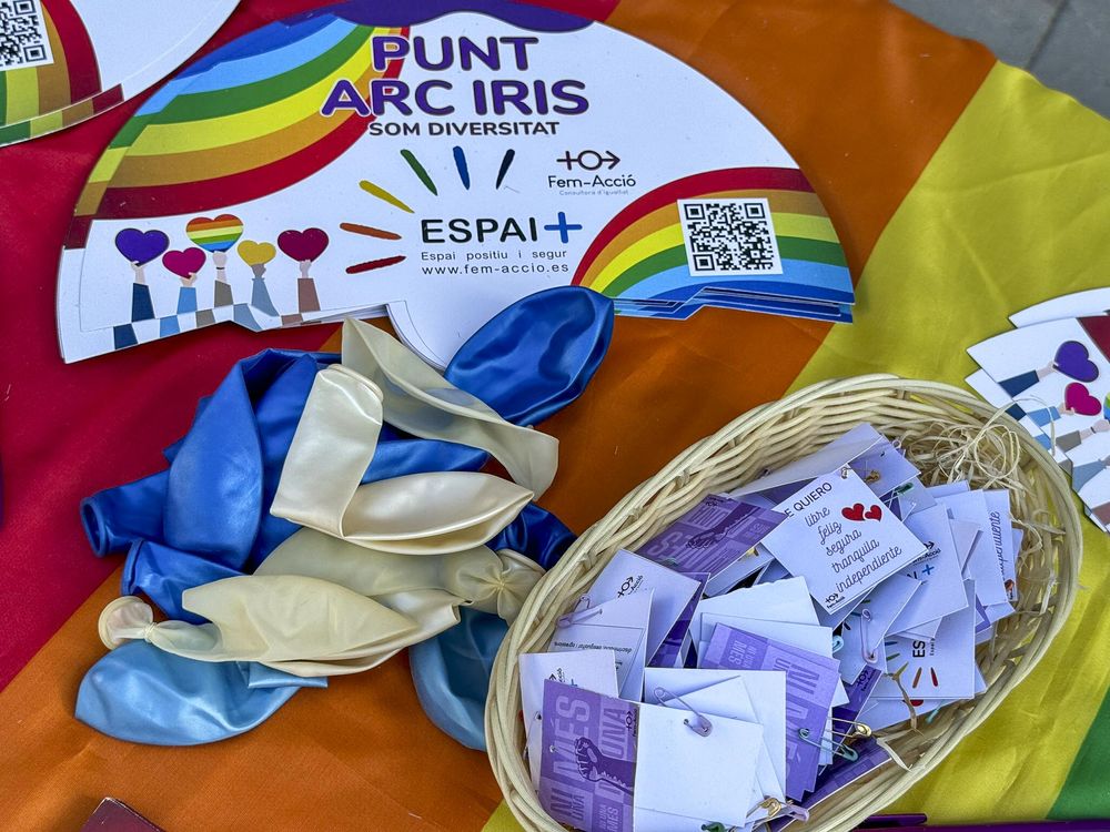 Galer�a imatges Punt Arc de Sant Mart� Mercat ambulant 13-05-2024