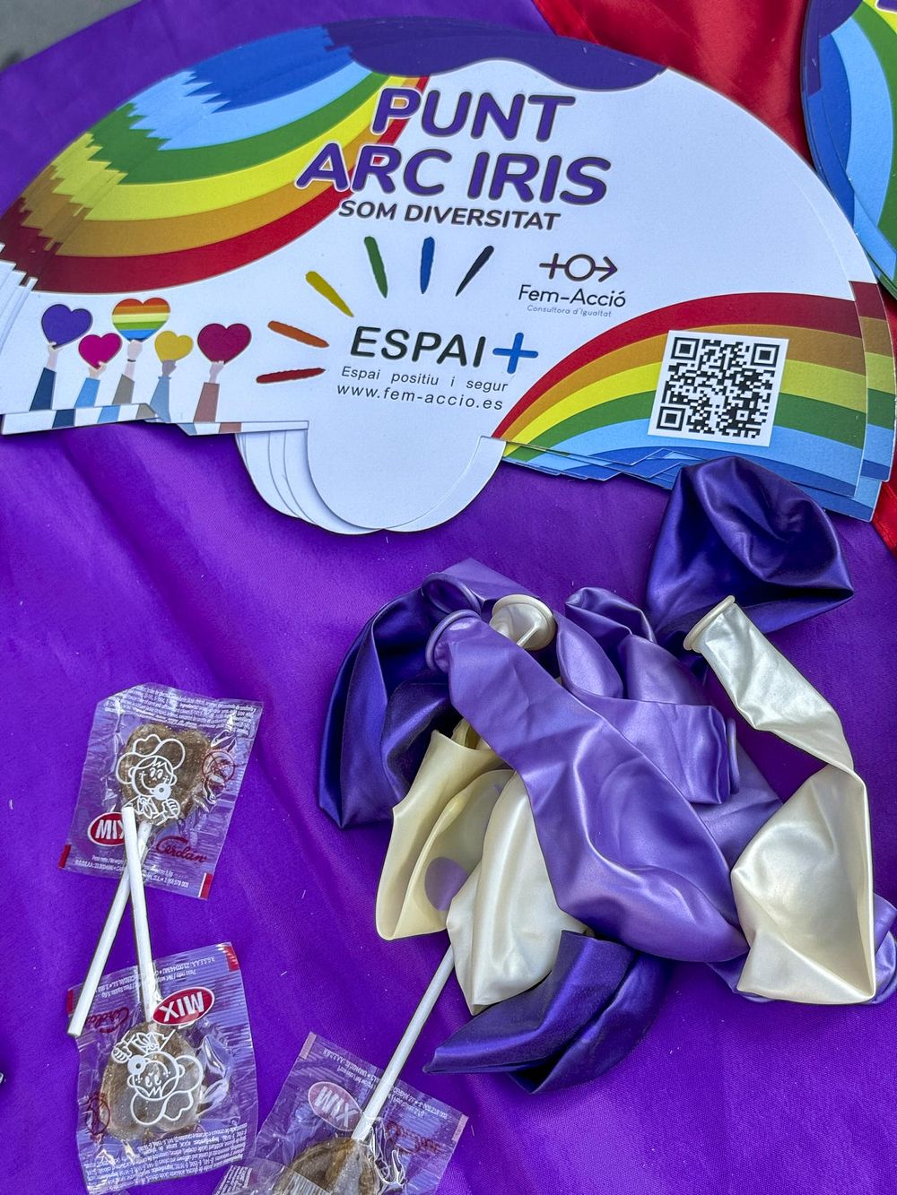 Galer�a imatges Punt Arc de Sant Mart� Mercat ambulant 13-05-2024