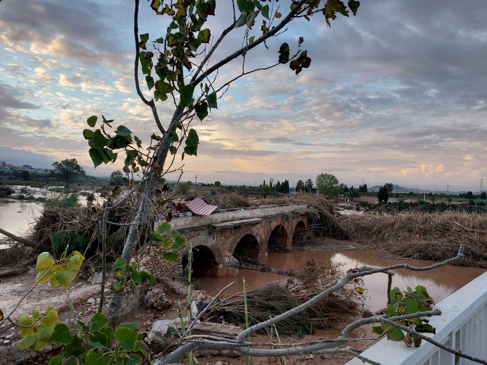 L'Associaci� de Municipis Vinculats al Parc Natural s'acull a la recomanaci� de la Generalitat d'abstindre's del bany en el T�ria durant la Setmana Santa i Pasqua