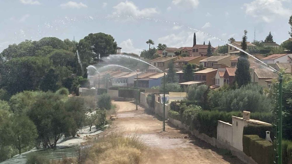 Riba-roja de T�ria aprova la nova cartografia que identifica i delimita les urbanitzacions i les vivendes constru�des en terreny forestal per a previndre el risc d'incendi forestal