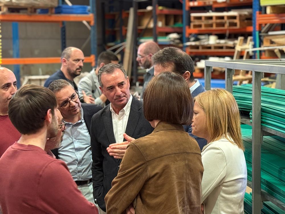 Els ministres d'Economia i d'Innovaci� i Ci�ncia visiten el pol�gon industrial de Riba-roja de T�ria