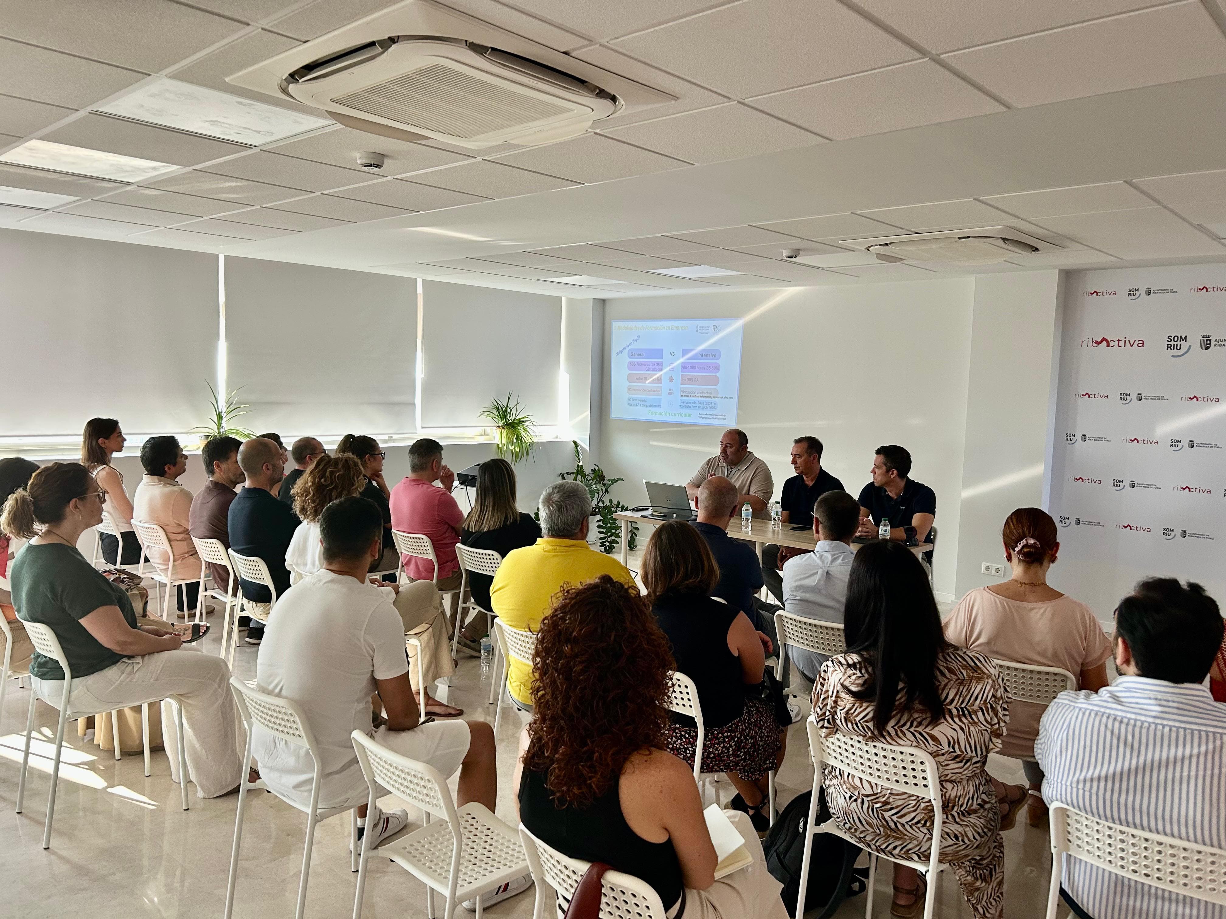 Talent i qualificaci� professional al servei de les empreses del sector log�stic i del transport de Riba-roja