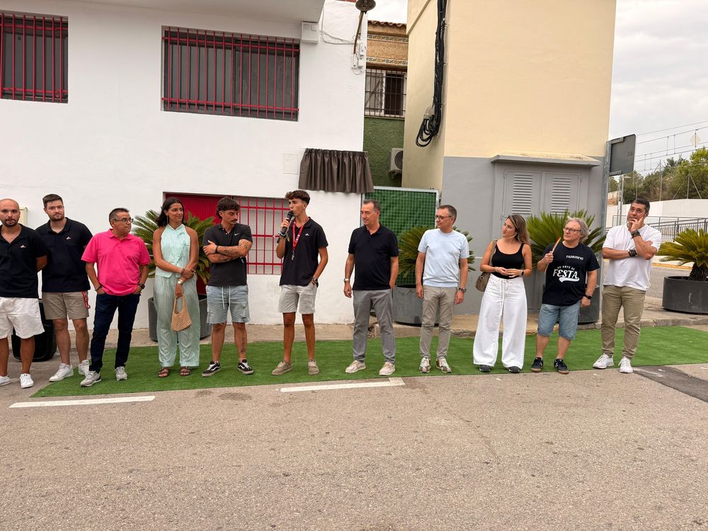 Riba-roja inaugura el Carrer Fadrins