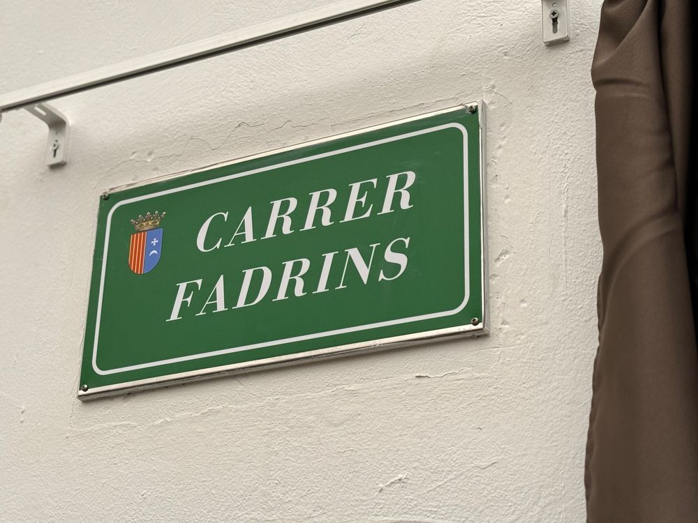 Riba-roja inaugura el Carrer Fadrins