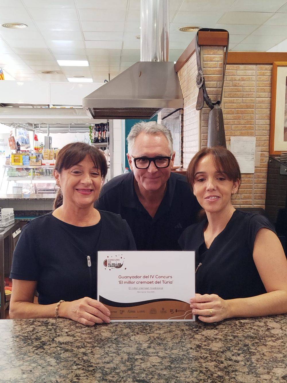 Riba-roja ya tiene a los ganadores del IV Concurso 'El Mejor Cremaet del Turia'