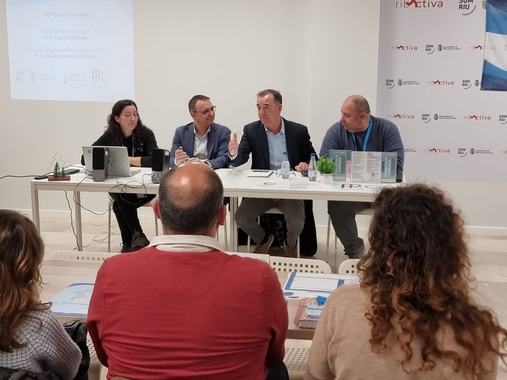 'Teixint futur: FP, empreses i territori' reunix mig centenar d'agents formatius i empresarials a Riba-roja de T�ria