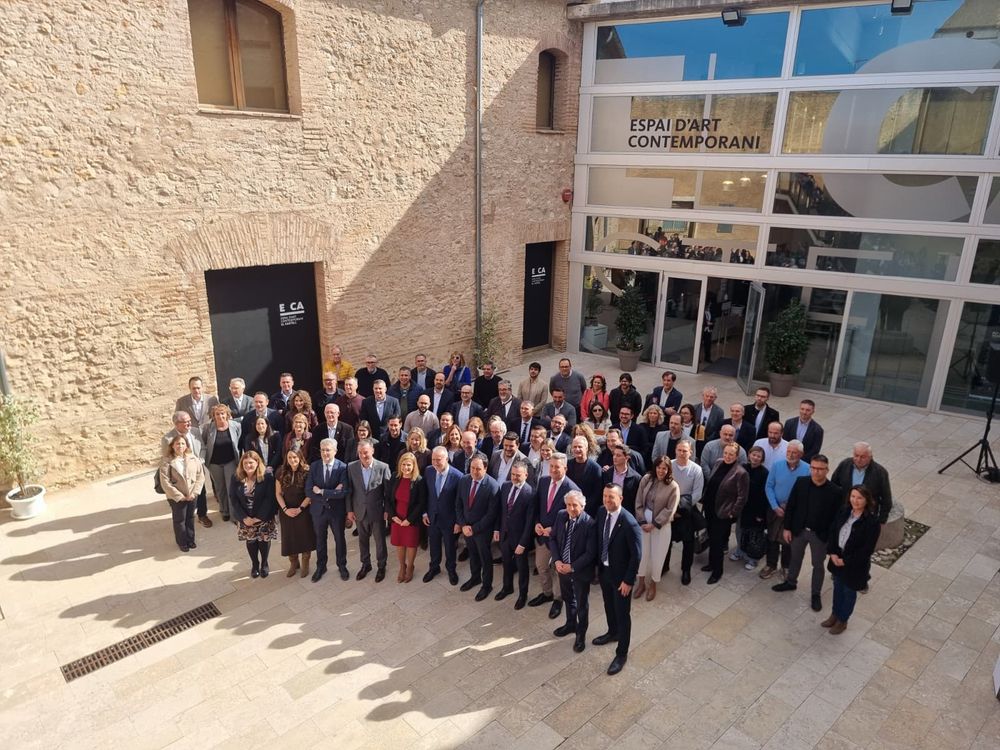 M�s de 70 alcaldes i alcaldesses assistixen en Riba-roja a la primera convocat�ria de la Comissi� Mixta per a la reconstrucci� i recuperaci� despr�s dels danys provocats per la DANA