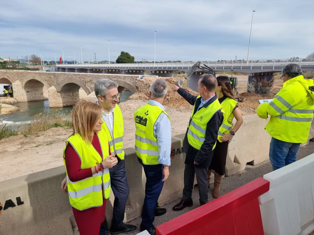 M�s de 70 alcaldes i alcaldesses assistixen en Riba-roja a la primera convocat�ria de la Comissi� Mixta per a la reconstrucci� i recuperaci� despr�s dels danys provocats per la DANA