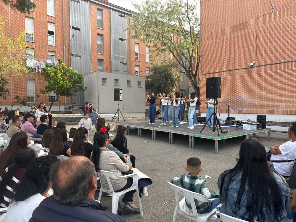 Riba-roja de T�ria conmemora el D�a Internacional del Pueblo Gitano con cultura, m�sica y compromiso social