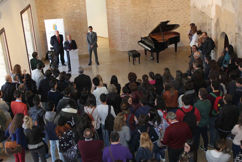 El castillo de Ribarroja acoge una exposicin de alumnos de la UPV