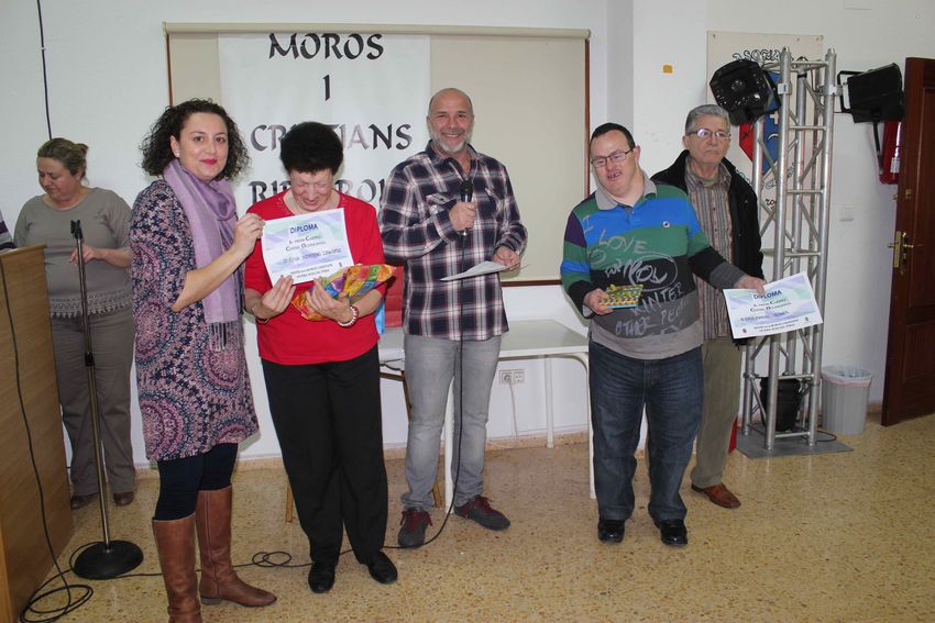 Los moros y cristianos de Ribarroja del Turia celebran la mitja festa