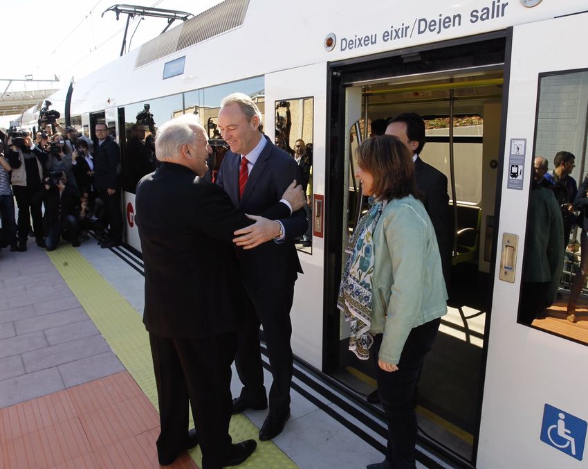 Se inaugura la nueva l�nea de metro de Ribarroja del Turia
