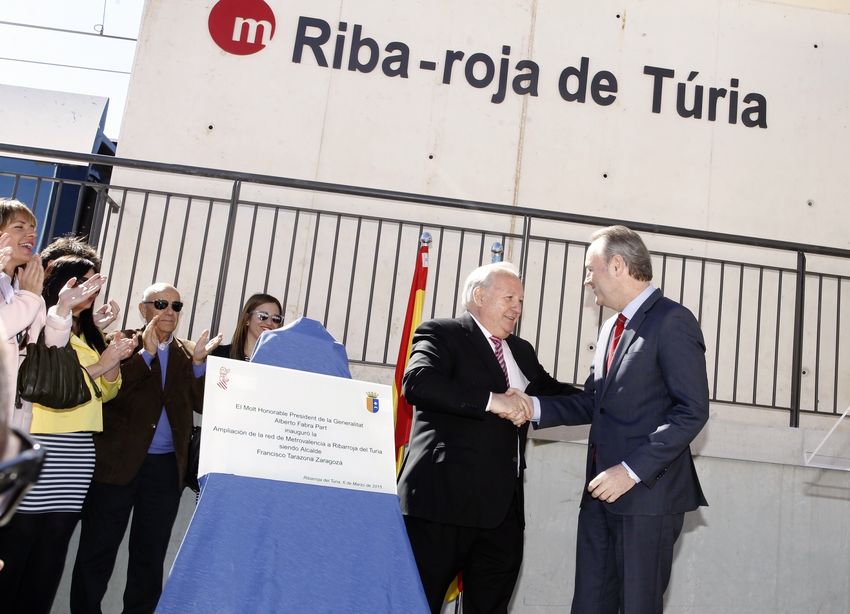 Se inaugura la nueva l�nea de metro de Ribarroja del Turia