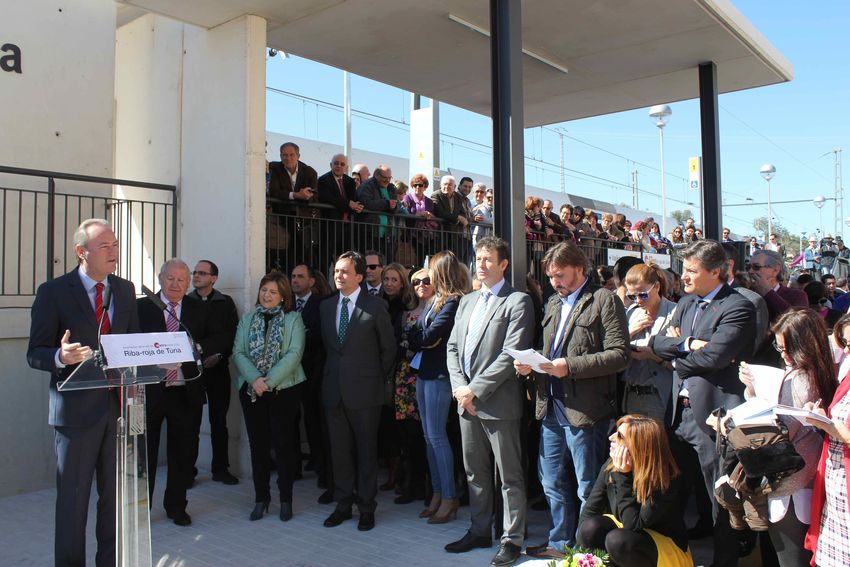 Se inaugura la nueva l�nea de metro de Ribarroja del Turia