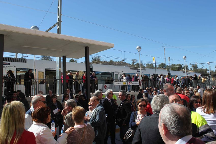 Se inaugura la nueva l�nea de metro de Ribarroja del Turia