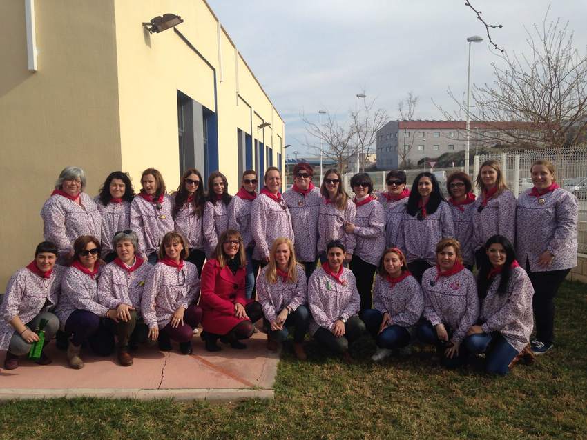 Las Escuelas Infantiles 'Riu T�ria' celebran las fallas