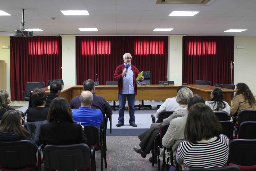 El ayuntamiento reconoce el esfuerzo educativo de Anabel Daz, vecina de Ciudad Jardn de Riba-roja de Tria