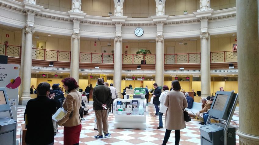 Correos  estudiar�  ubicar una oficina sat�lite en el Pol�gono El Oliveral para mejorar el servicio