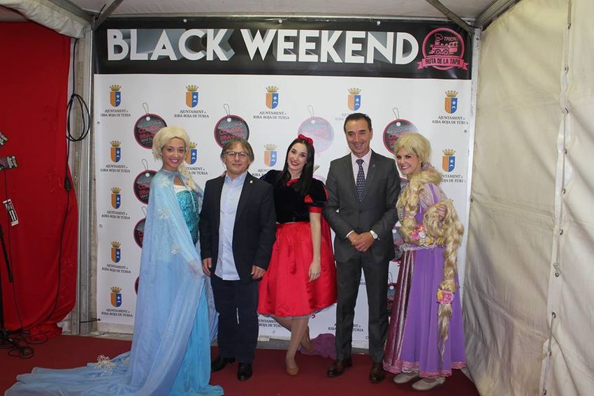 Riba-roja de Tria celebra la II Black Weekend amb gran xit de participaci