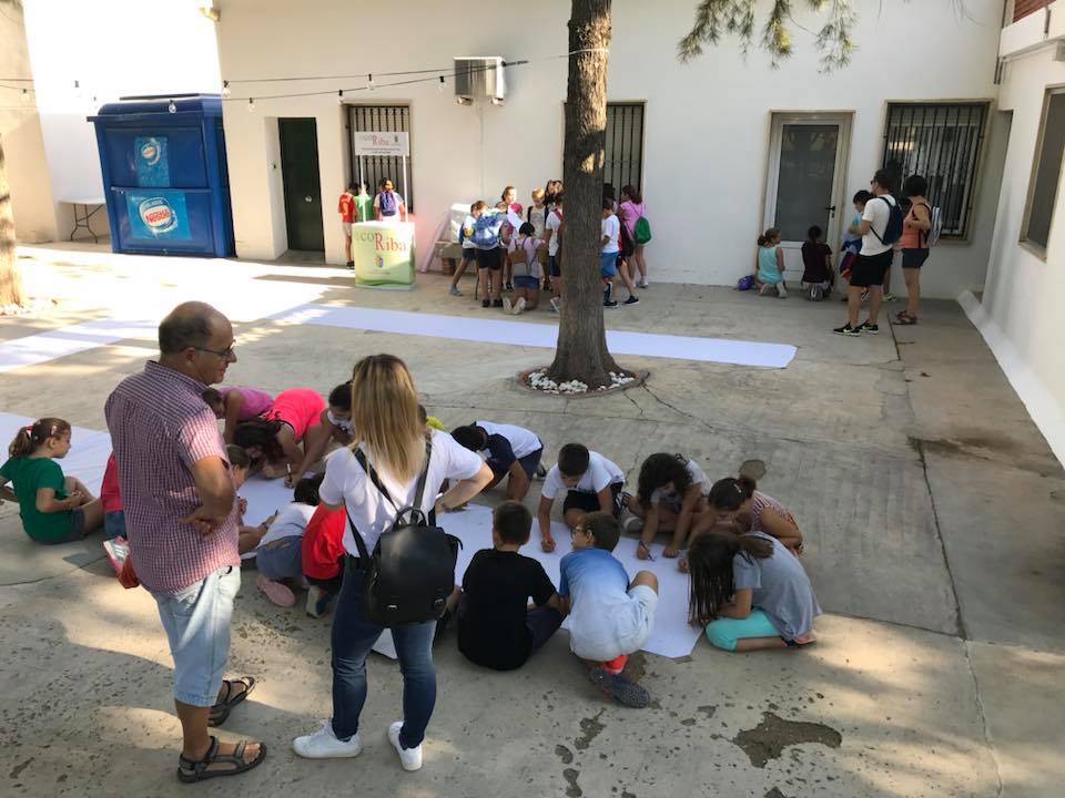 Ms de 250 escolares de 4 de primaria de Riba-roja de Tria se suman al acto por motivo de la Semana Europea de la Movilidad Sostenible