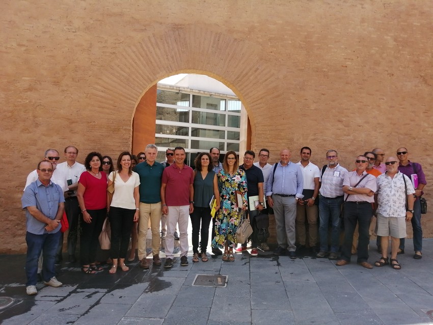 Riba-roja impulsar� un proyecto europeo para convertir la ca�a del r�o en materia prima para la elaboraci�n de mobiliario urbano reciclado